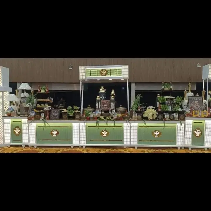 store logo
